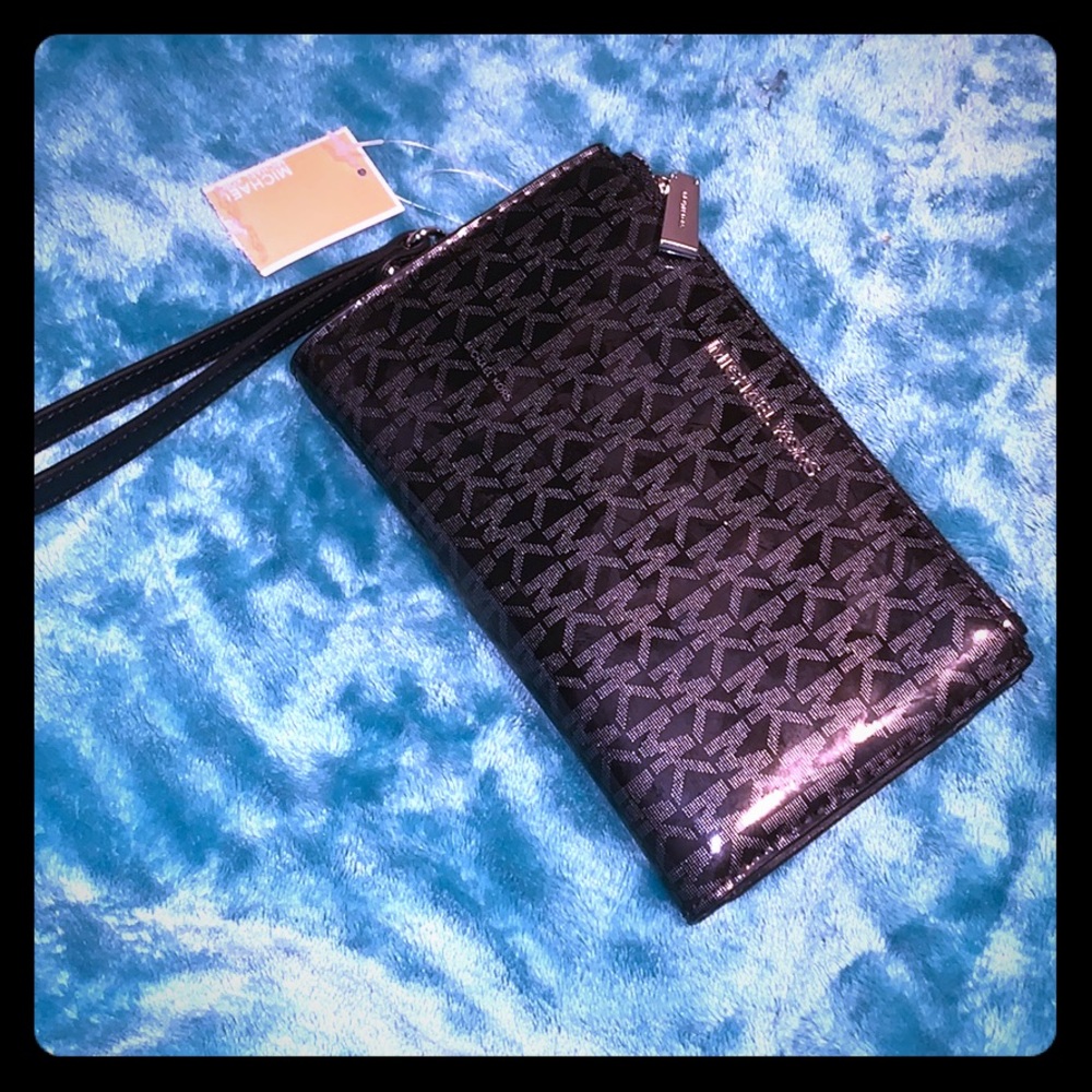 Michael Kors Patent Glossy Double Zip Wristlet